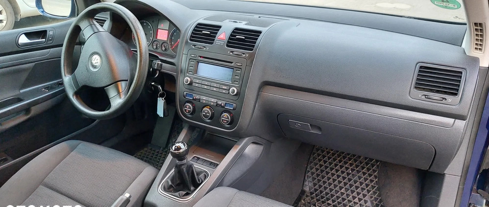 Volkswagen Golf cena 11999 przebieg: 171000, rok produkcji 2005 z Wrocław małe 562